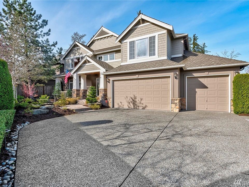 1st image of 25821 NE 2nd Ct