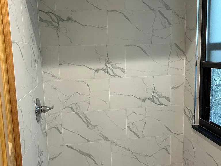 27 Henry St #5B — Photo 7