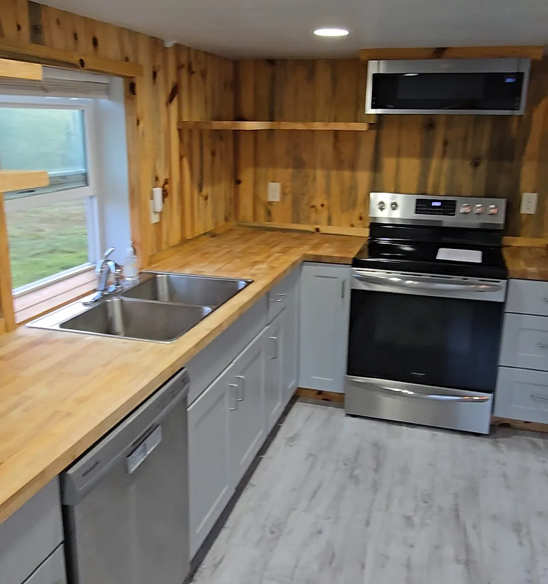 109 Douglas Ave — Photo 4