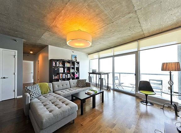 3rd image of 611 S Wells St #2705
