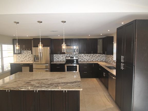 3rd image of 8063 Rose Marie Cir