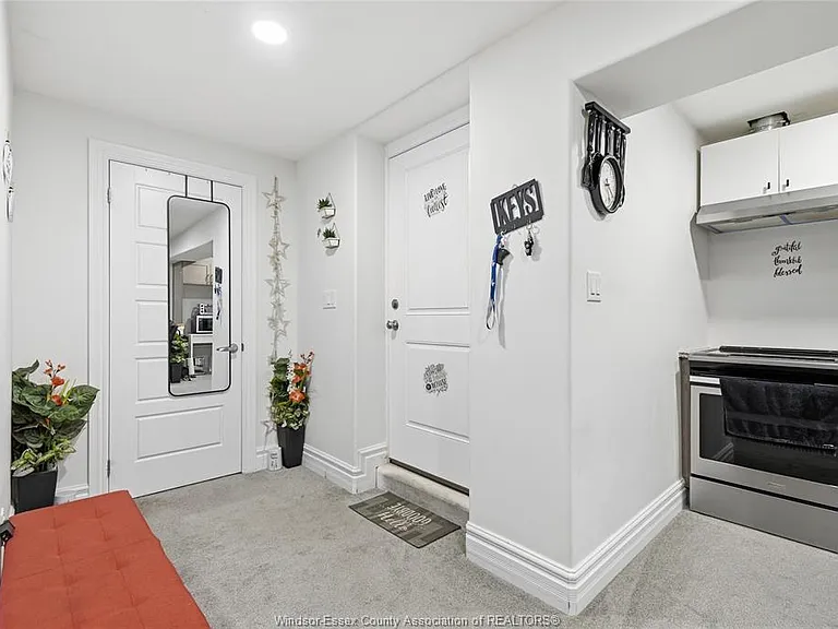 8564 Pronovost Pl #MAIN — Photo 39