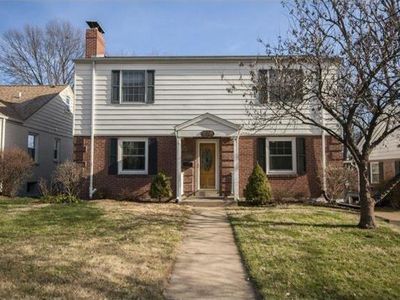 820 Blossom Ln, Saint Louis, MO, 63119