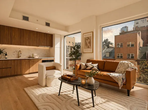 330 Grand St #5B, New York, NY 10002