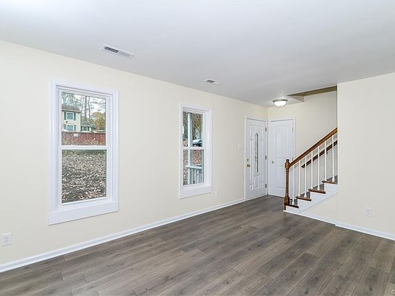 3rd image of 8418 Spruce Pine Dr