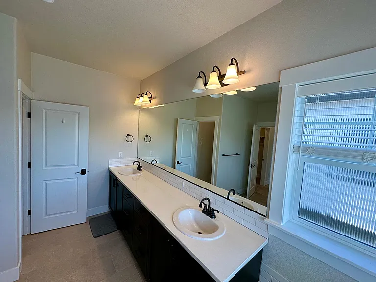 29054 NW Keenon St — Photo 35