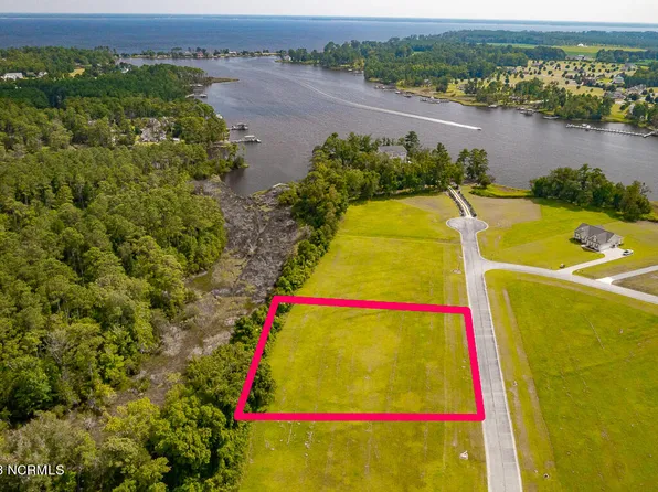 115 Richfield Drive, Oriental, NC 28571