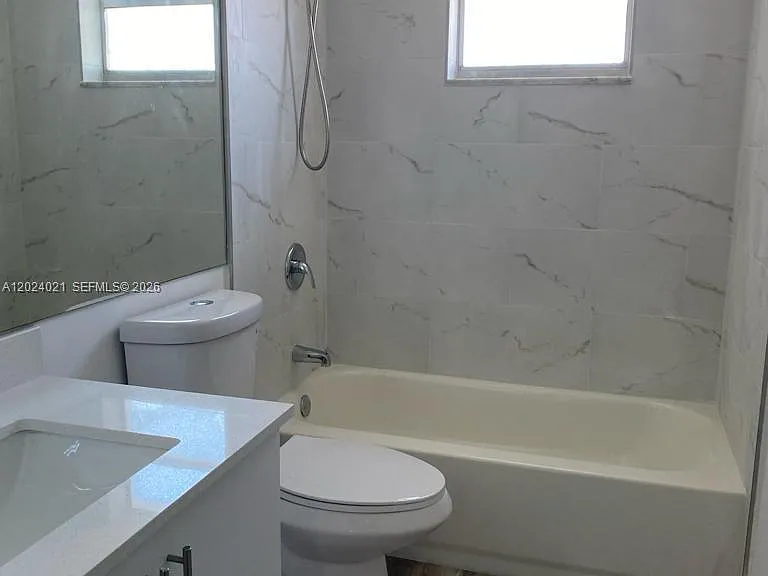 406 NW 68th Ave #526 — Photo 10