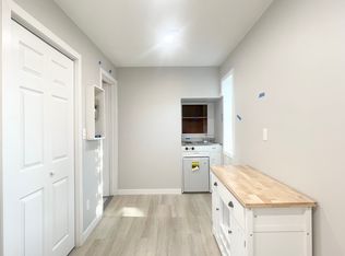 547 Main St E #3, Hamilton, ON L8M1H9