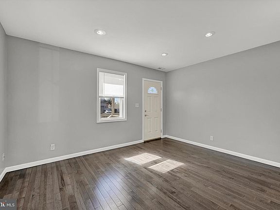 5th image of 4604 Ridge Rd