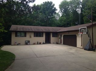 W1770 Townhall Rd, Campbellsport, WI 53010
