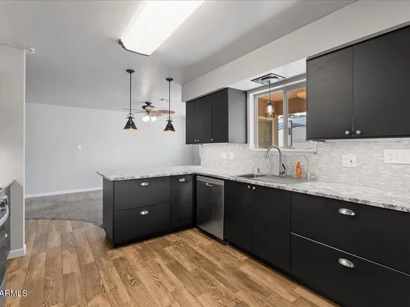 2301 W SAINT JOHN Road, Phoenix, AZ 85023