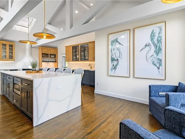 1 Harbor View Dr — Photo 15
