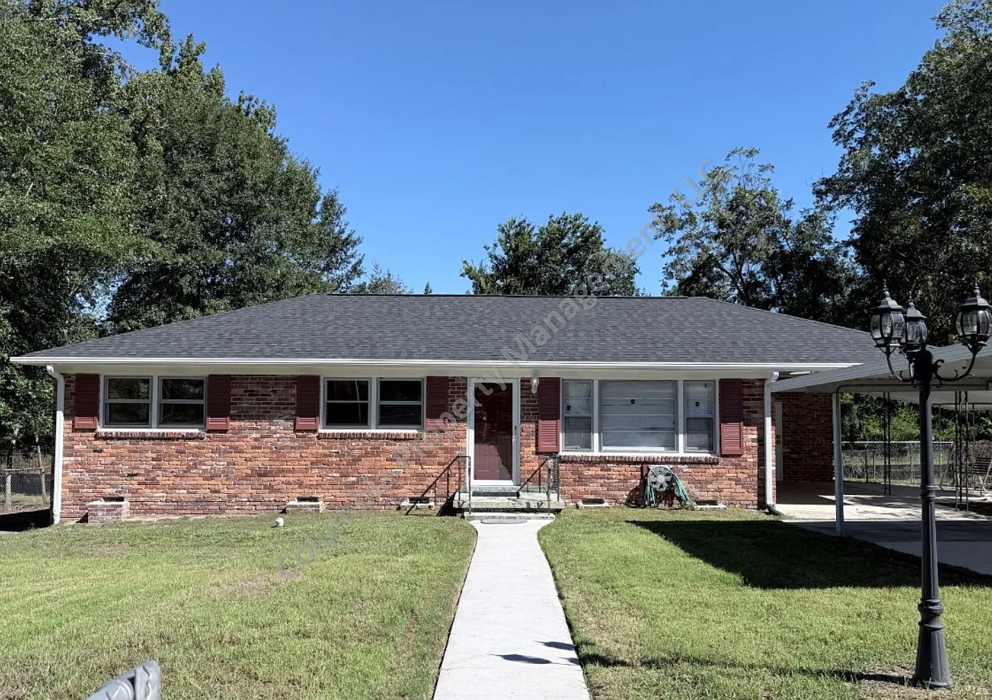 3 bed, 1.5 bath, 1144 sqft, $1,600 — Photo 1
