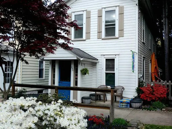 732 Liberty St, Franklin, PA 16323