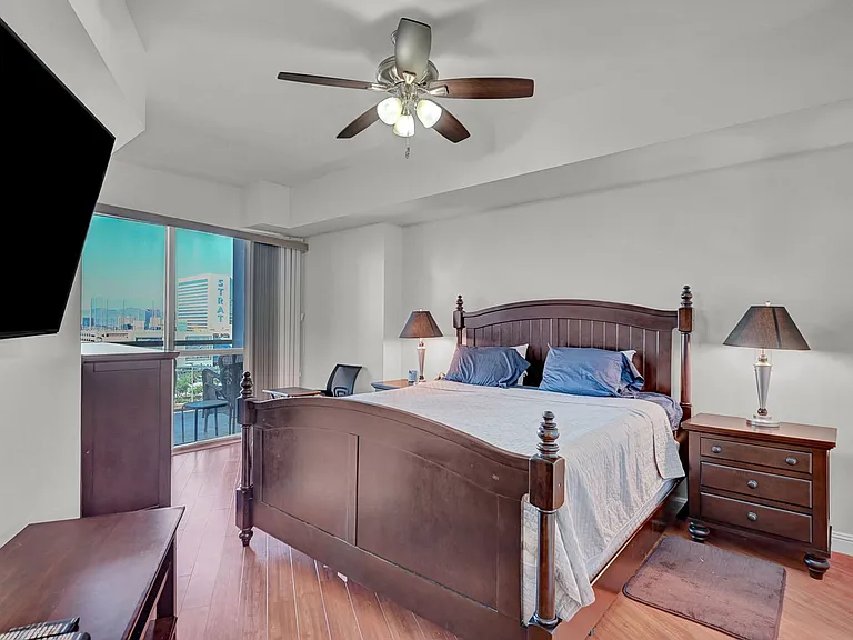 200 W Sahara Ave #811 — Photo 17