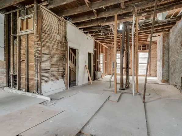 122 Hoyt Street image 17 of 57