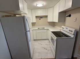 255 Elm St, Braintree, MA