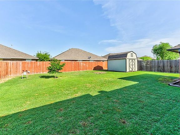 5th image of 15205 Stone Meadows Dr