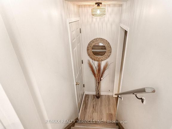 2nd image of 4161 Goldenrod Cres #Basement