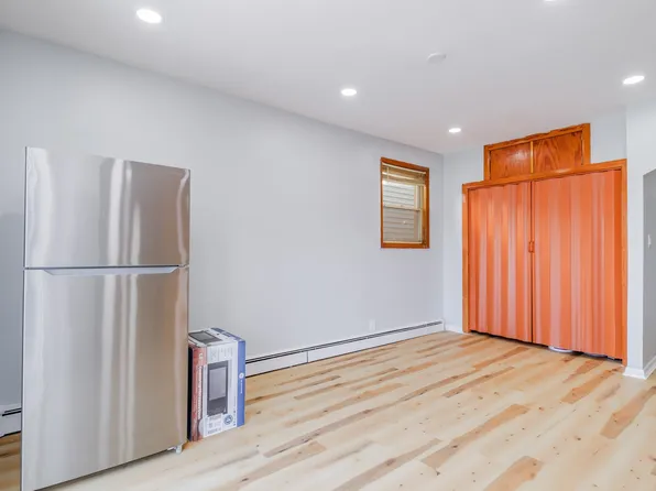 793 Kennedy Boulevard image 38 of 42