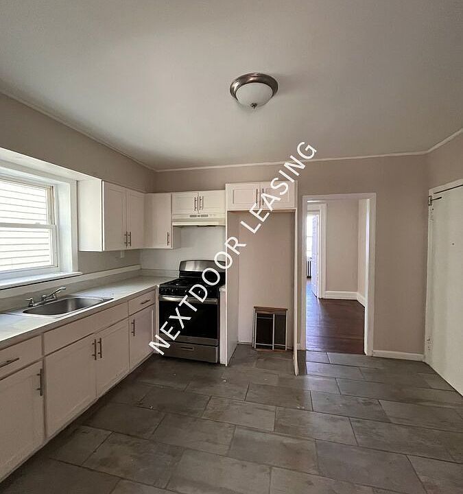 1st image of 76 Pearsall Ave #2M