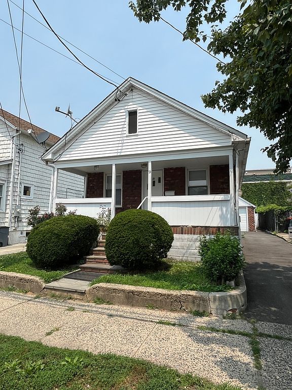 21 Beechwood Ave - Property Image