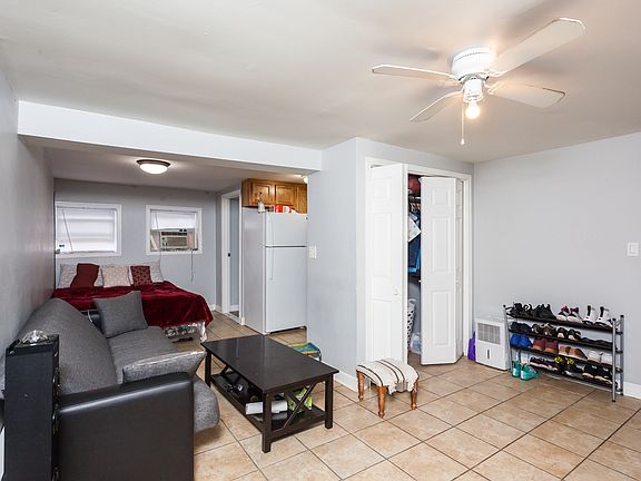 3rd image of 6118 N Talman Ave