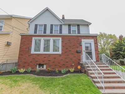 242 Mountain Way, Lyndhurst, NJ, 07071