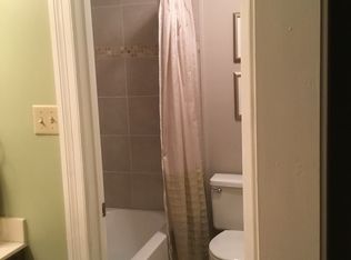 680 Lord Dunmore Dr, Virginia Beach, VA 23464