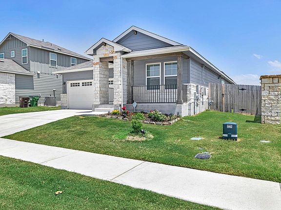 3rd image of 2802 Dell Hollow Dr