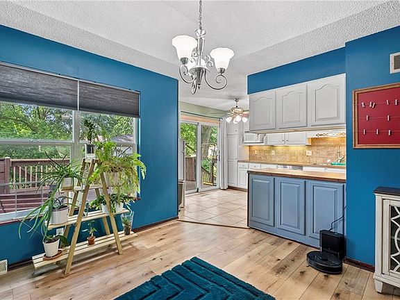 4th image of 12311 W 54th St