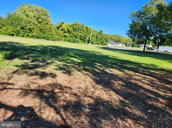 2690 Bank Rd, Nanticoke, MD 21840