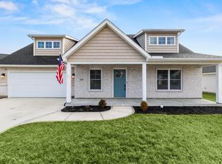 61 Edward Cir, Troy, OH 45373