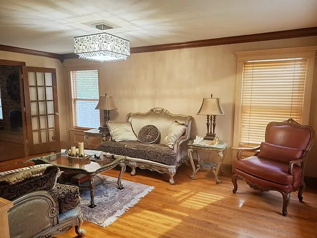 311 Orchard Ln — Photo 5