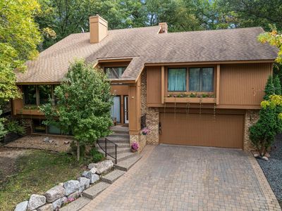 9073 Hyland Creek Cir, Bloomington, MN, 55437
