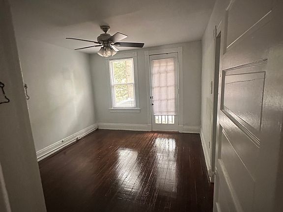 5th image of 3206 Stuart Ave APT C