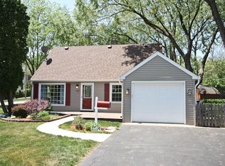 440 S Benton St, Palatine, IL 60067