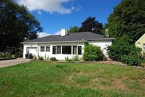 1st image of 520 Oaklawn Ave