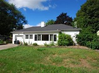 520 Oaklawn Ave, Ypsilanti, MI 48198