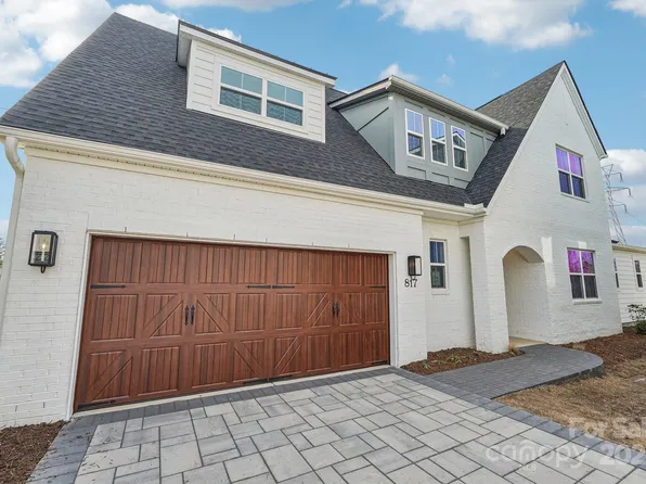 817 Terra Dr, Tega Cay, SC 29708