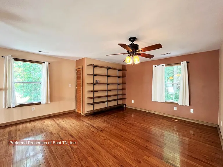 709 Brown Mountain Rd — Photo 11