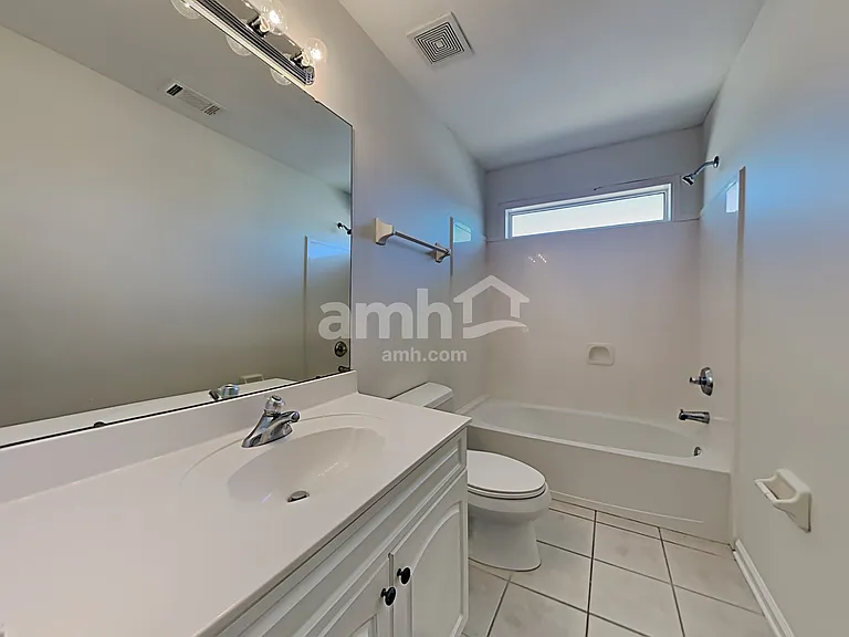 9664 Woodland Creek Ln — Photo 16