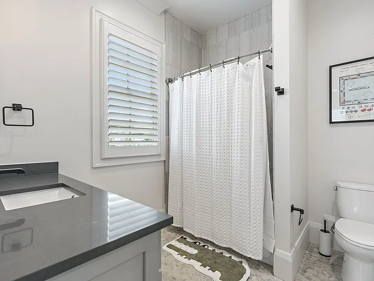 8808 Edgecomb Dr — Photo 45