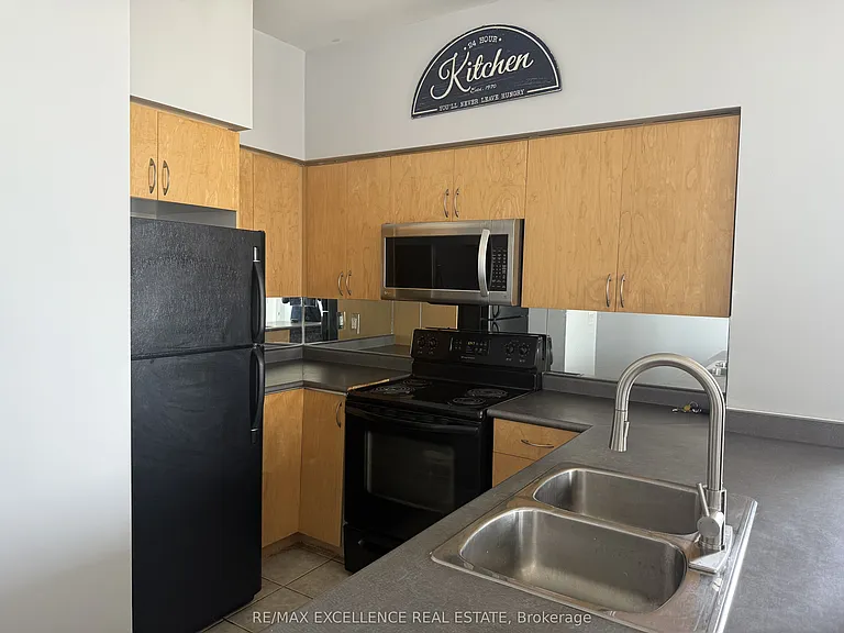 388 Prince Of Wales Dr #3306 — Photo 4