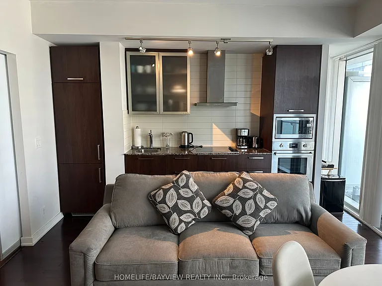 14 York St #2701 — Photo 9