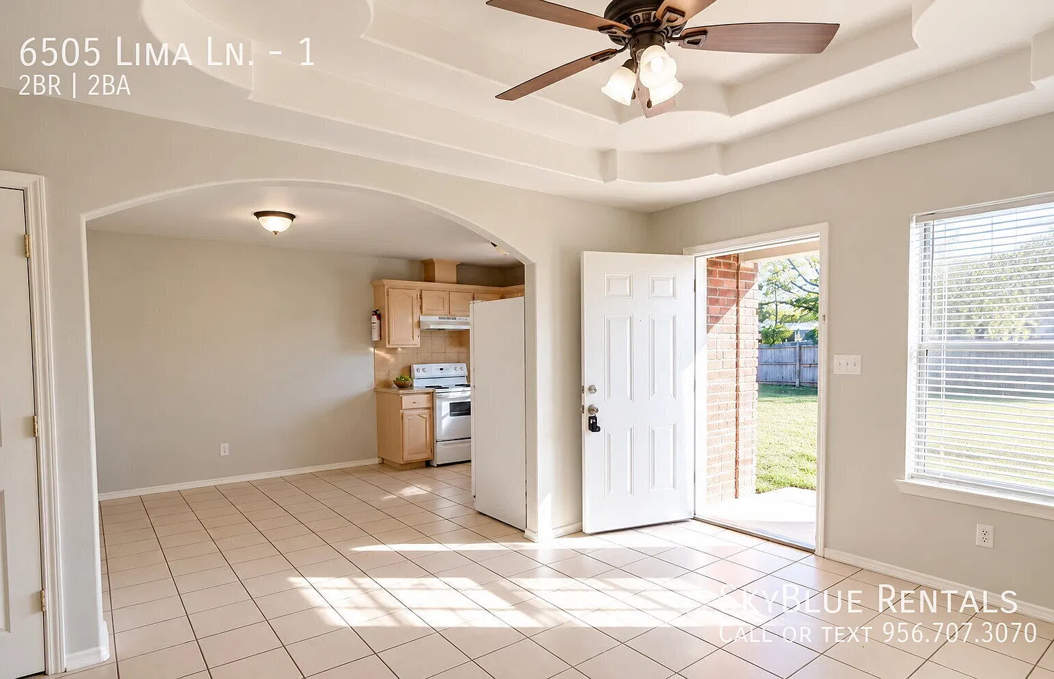 "Affordable 2/2 bedrooms, Water included, W/D connections in Mission $785" — Photo 2