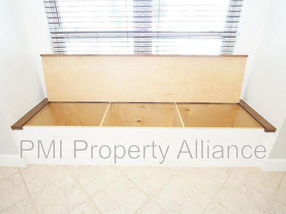 5th image of 7944 Goldleaf St