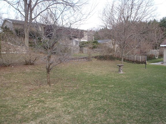 4th image of 314 Lesada Ave