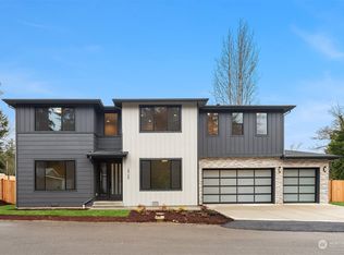 18711 80th Ave NE, Kenmore, WA 98028